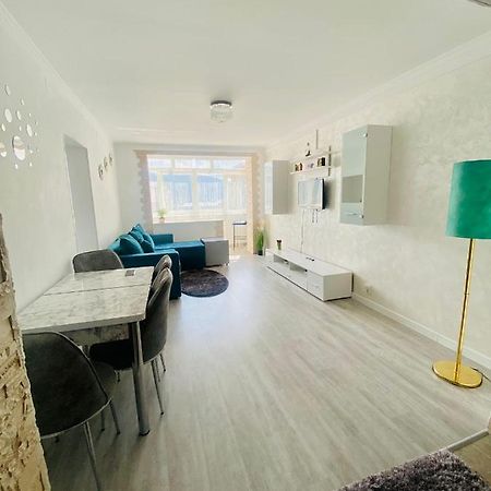 Apartament Tiron In Centru Orasului Gura Humorului Kültér fotó