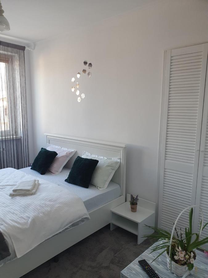 Apartament Tiron In Centru Orasului Gura Humorului Kültér fotó