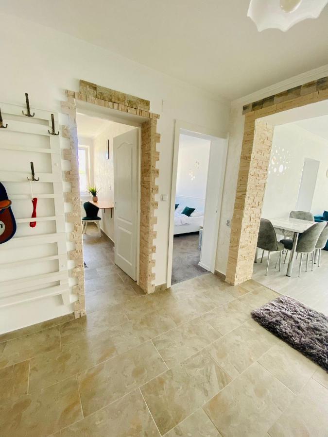 Apartament Tiron In Centru Orasului Gura Humorului Kültér fotó